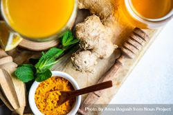 Ingredients for detox tea with honey and tumeric 5kRmmA
