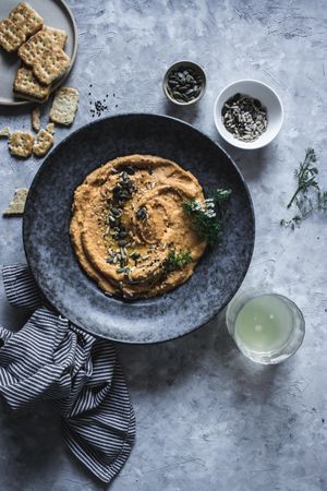 Baked carrots hummus
