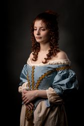 woman in medieval clothing