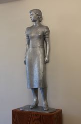 Silver statue of woman, Pennsylvania E47Ar0