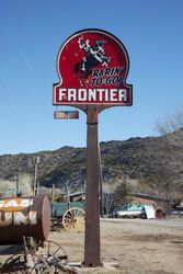 Frontier Gasoline station sign at roadside attraction, Classical Gas Museum 5oZng0