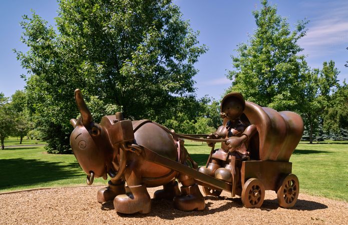 Tom Otterness's 2009 bronze sculpture, Large Covered Wagon, in Pioneer Park, Walla Walla, Washington
