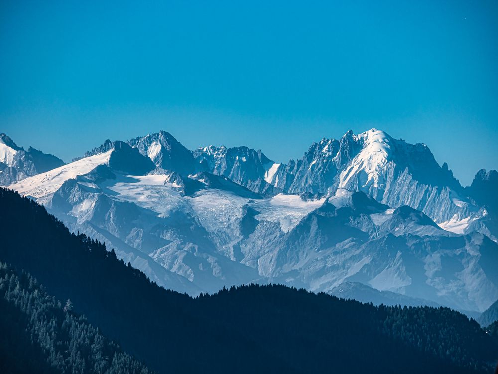 Alpine Swiss Village. Comfort and tranquility.