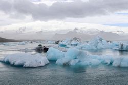 Iceland, Jokulsarlon Lagoon, Turquoise icebergs floating in Glacier Lagoon on Iceland.