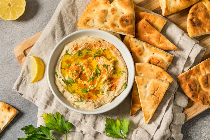 Homemade Creamy Mediterranea Chickpea Hummus