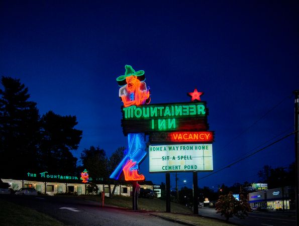 Mountaineer Inn Motel in Asheville, North Carolina