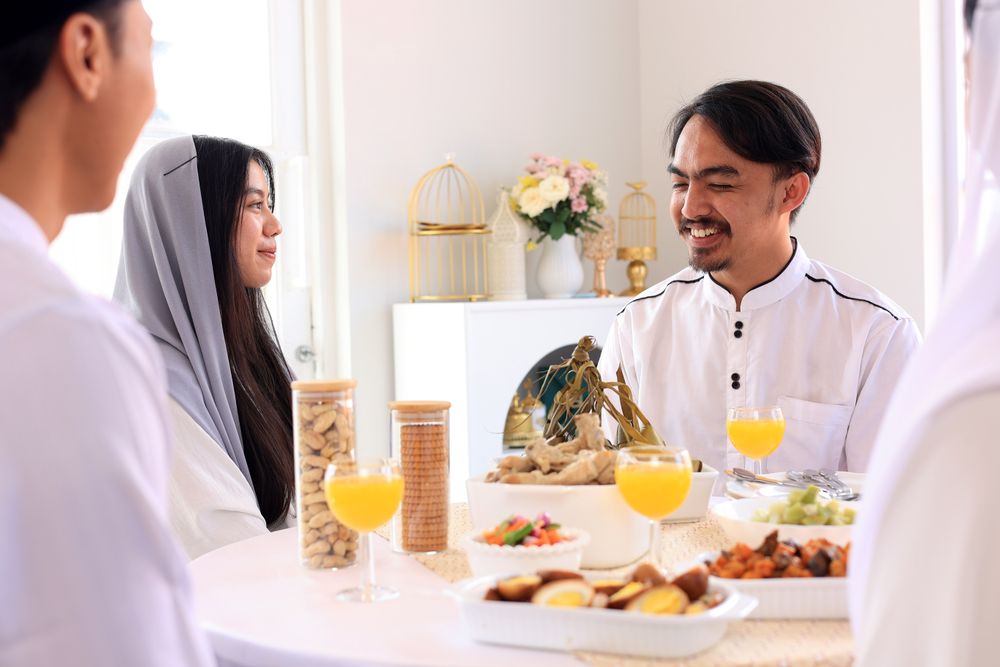 Celebrating Hari Raya Lebaran Ied Mubarak with Family and Friend, Eat Festive Indonesian Menu