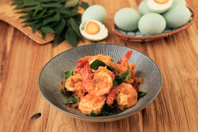 Salted Egg Fried Shrimp with Curry Leaves