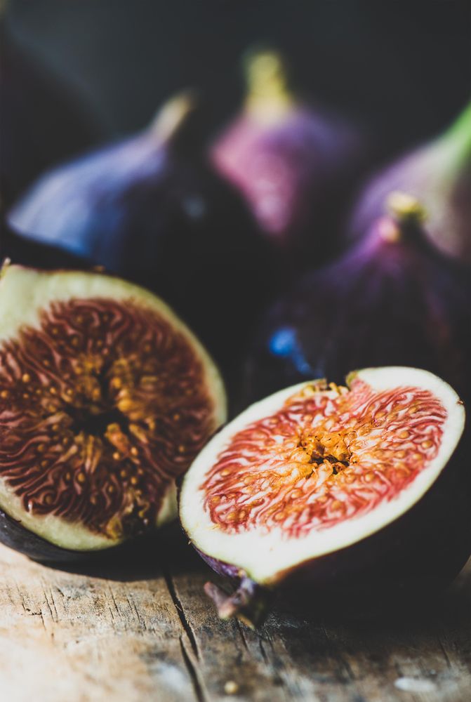 Fresh figs halved, selective focus, close-up