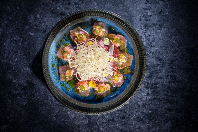 Albacore tuna with daikon radish