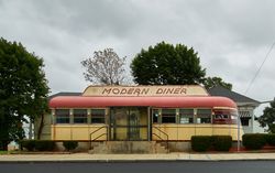 The Modern Diner in Pawtucket, Rhode Island 60VZO0