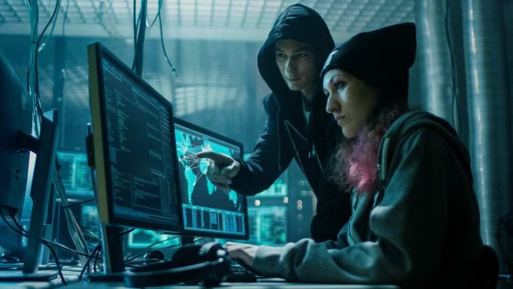 Team of Hackers Organize Advanced Virus Attack on Corporate Servers.