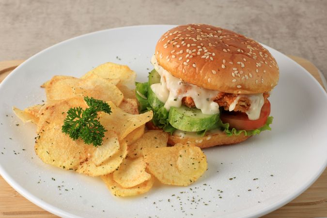 Crispy Chicken Burger with Potato Chips