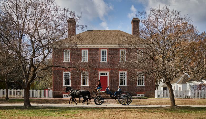 Colonial Williamsburg building with horse and cart, Williamsburg, Virginia