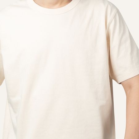 mockup-front tshirt