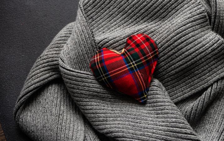 Tartan heart on cozy grey knit