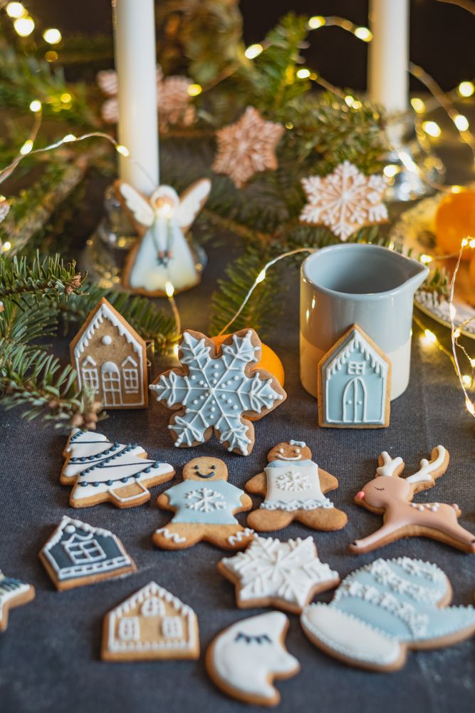 Christmas gingerbread cookies with icing detail