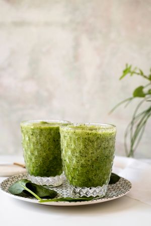 Healthy green smoothie detox