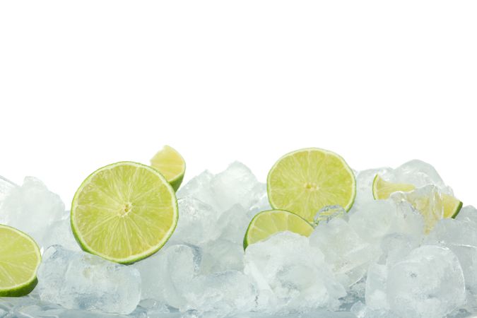 Ice with lime halves