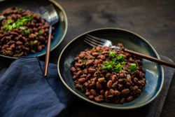 Two bowls of traditional Georgian lobio dish