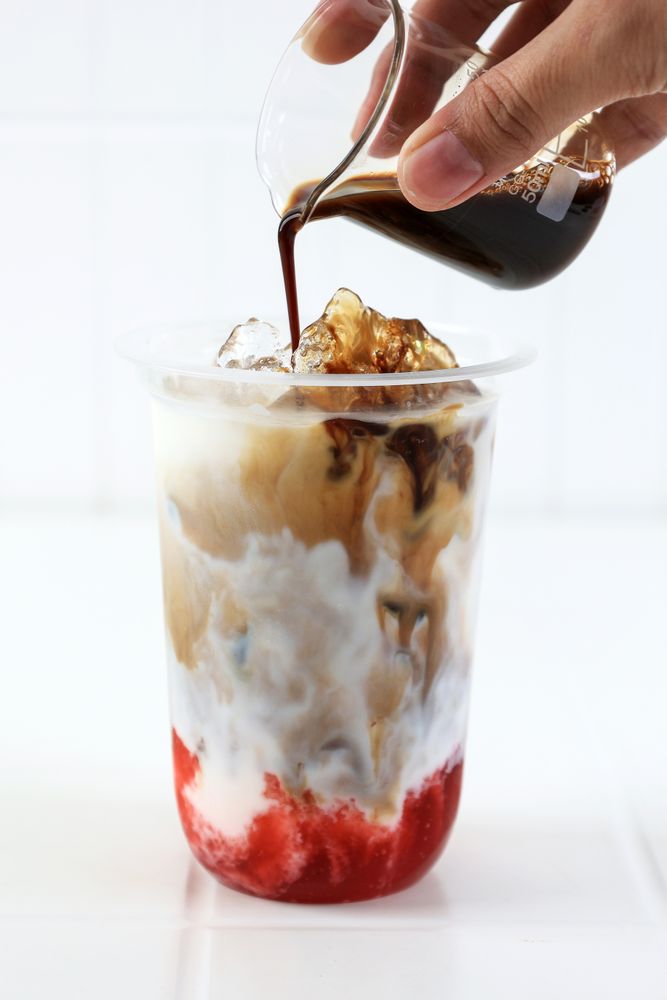 Pour Coffee to the Cup, Process Making Strawberry Milk Latte