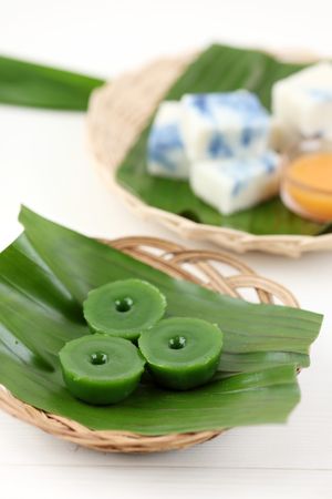 Kue Lompang is a Traditional Indonesian Cake. Steamed Soft Pandan Green Cake
