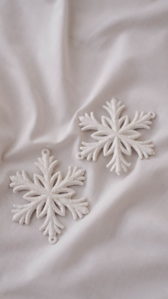 Snowflake decoration