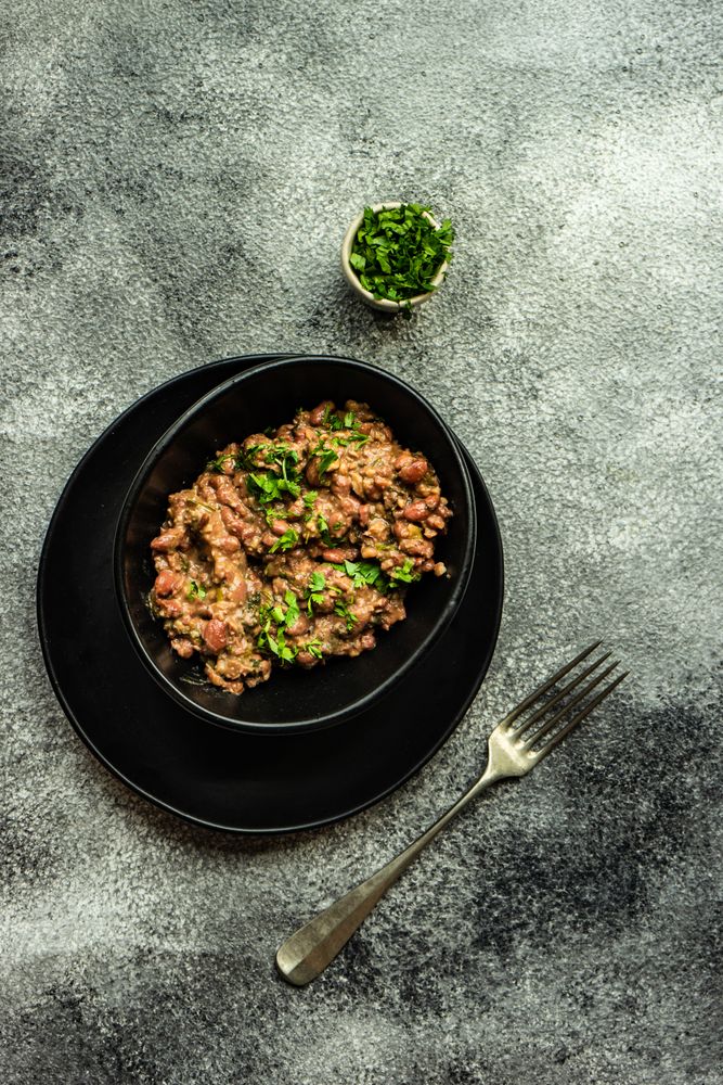Traditional Georgian dish lobio in dark bowl
