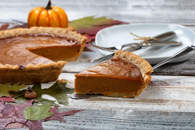 Homemade pumpkin pie for the special autumn holiday seasons