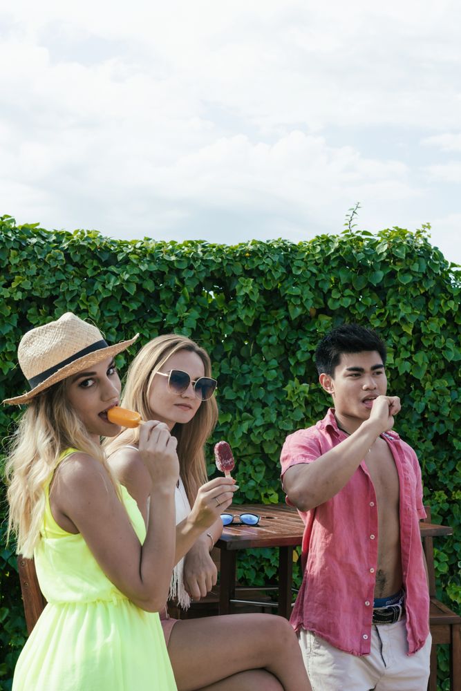 Friends eating ice cream