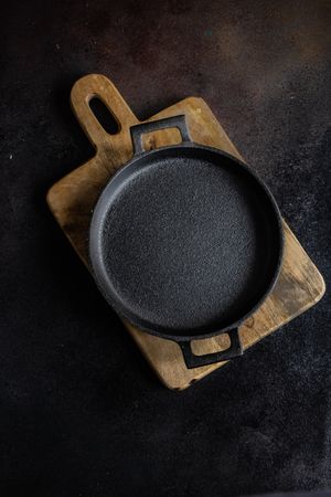 Empty metal pan
