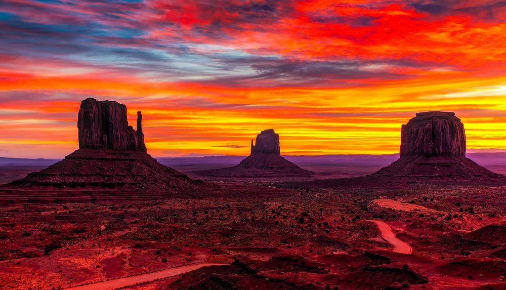 Monument Valley at sunset, Utah