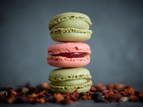 Tasty macaroons with tea leaves