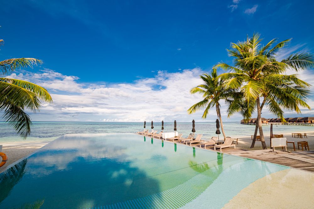 Holiday resort with pool in the Indian Ocean