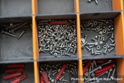 A toolbox of screws bxQlj0