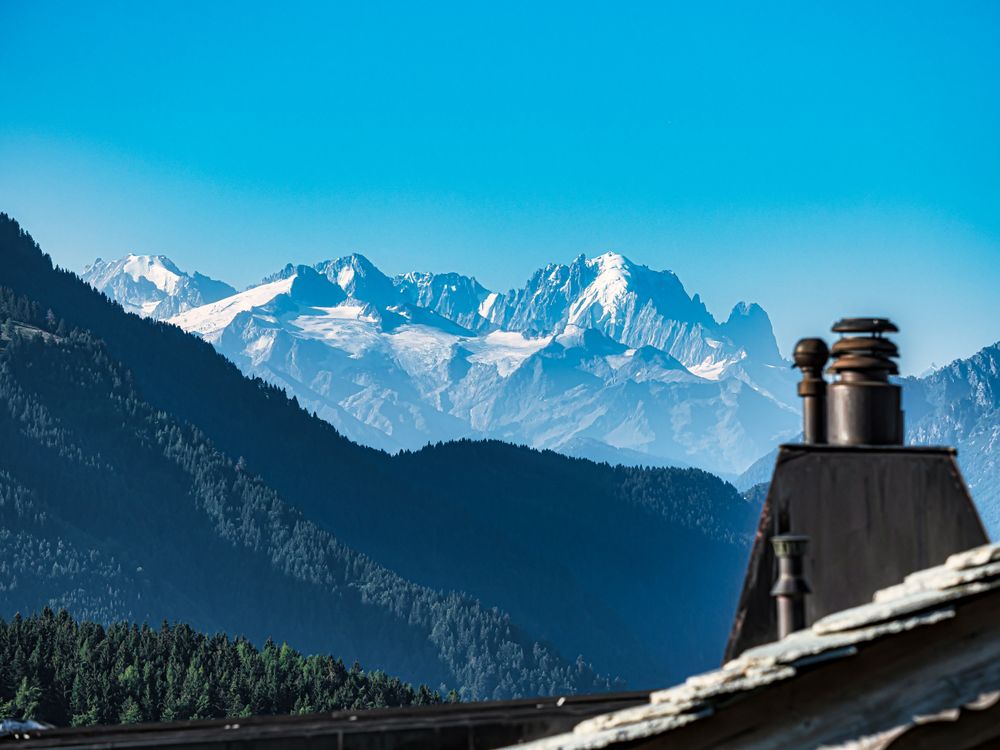 Alpine Swiss Village. Comfort and tranquility.