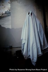 Person in sheet ghost costume for Halloween 4B8RM0