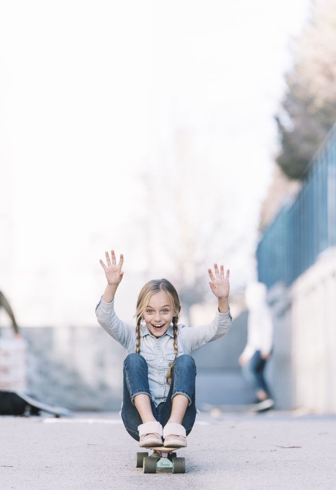 Kid playing with skateboard