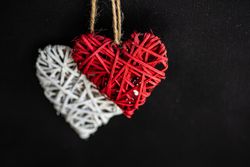 Thatched Valentine heart decorations