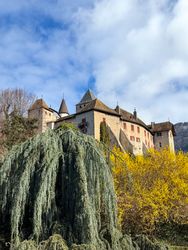 Château-de-Blonay from the gardens
