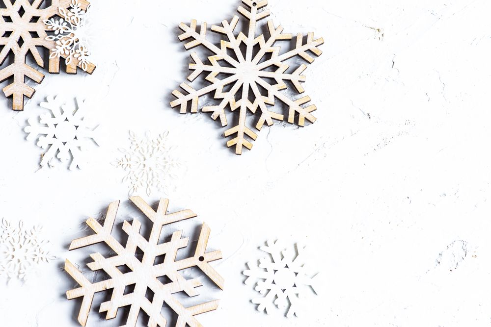 Snow flake table on bright table