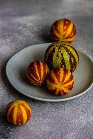 Organic mini melons, vertical