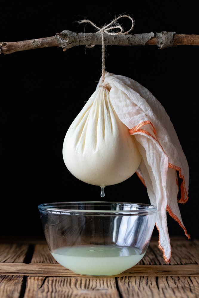 Process of traditional labneh preparation