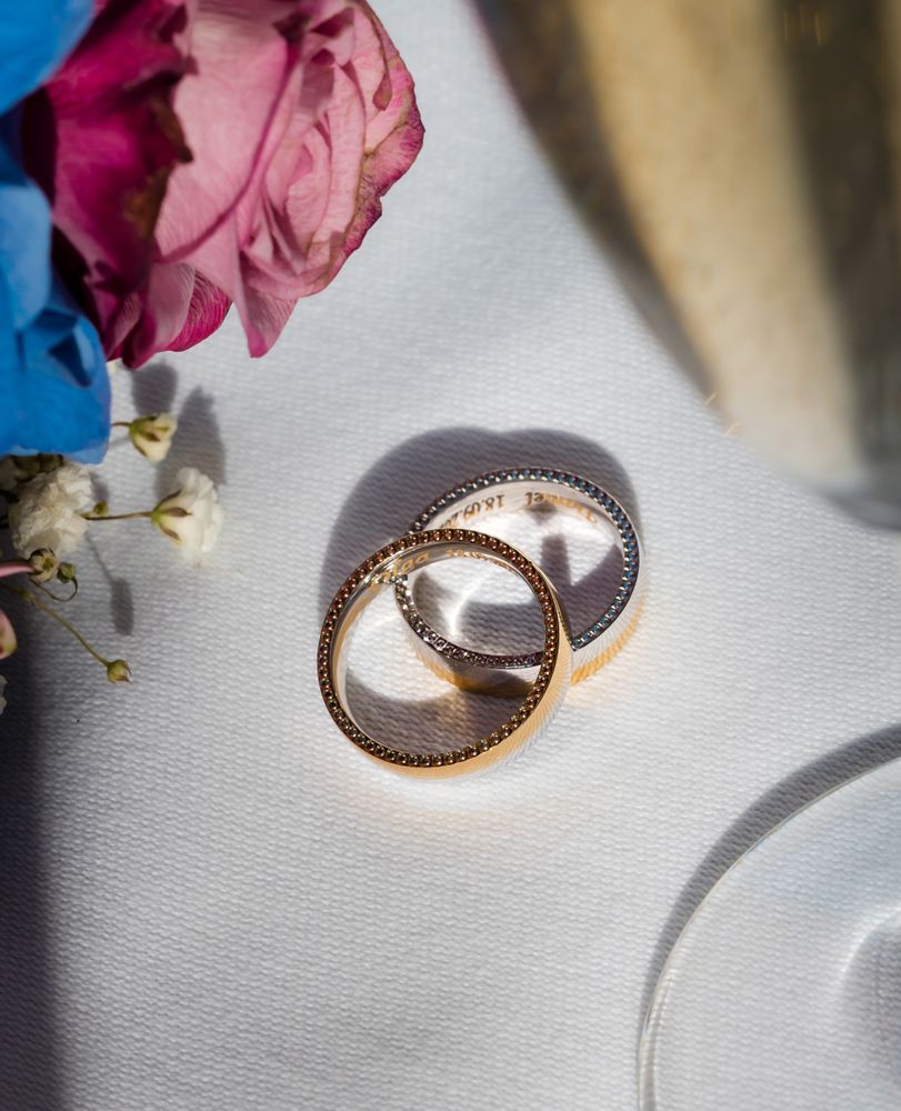 Wedding gold rings close-up. Happy day of creating a new family.