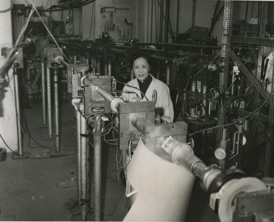 New York City, New York - USA, March 1963: Chien-shiung Wu with physics apparatus
