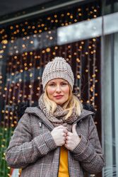 Portrait of blonde woman in the city