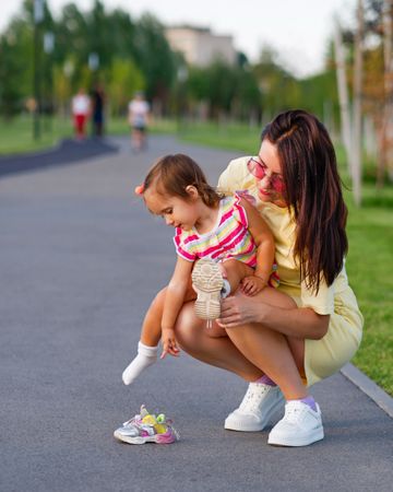 Toddler girl and mom