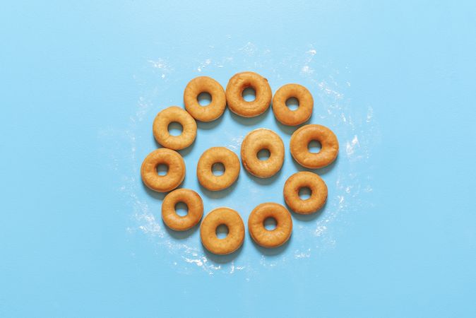 Donuts aligned in a circle shape
