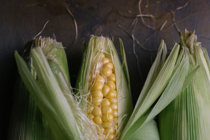 Phases of fresh corn peeling