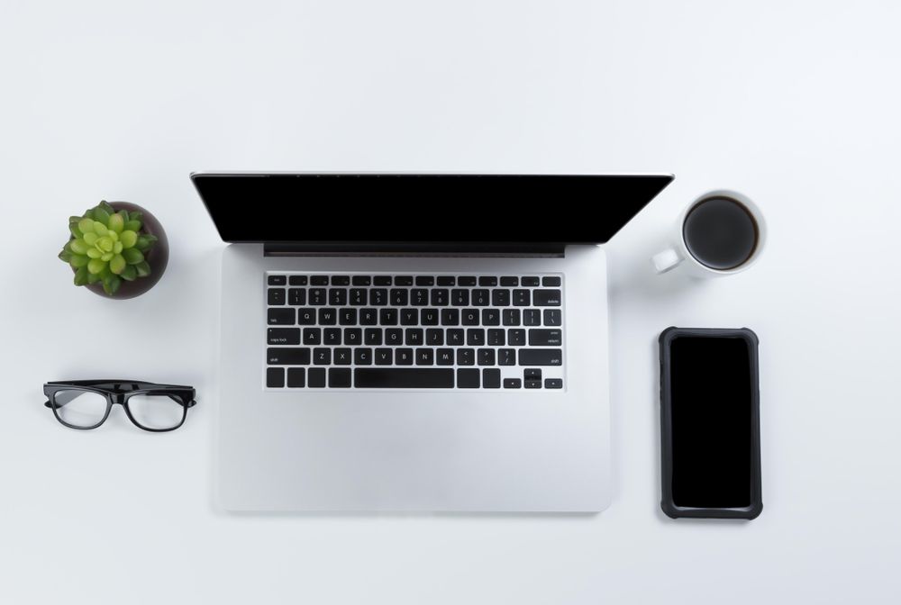 Desktop with wireless tech for working anywhere